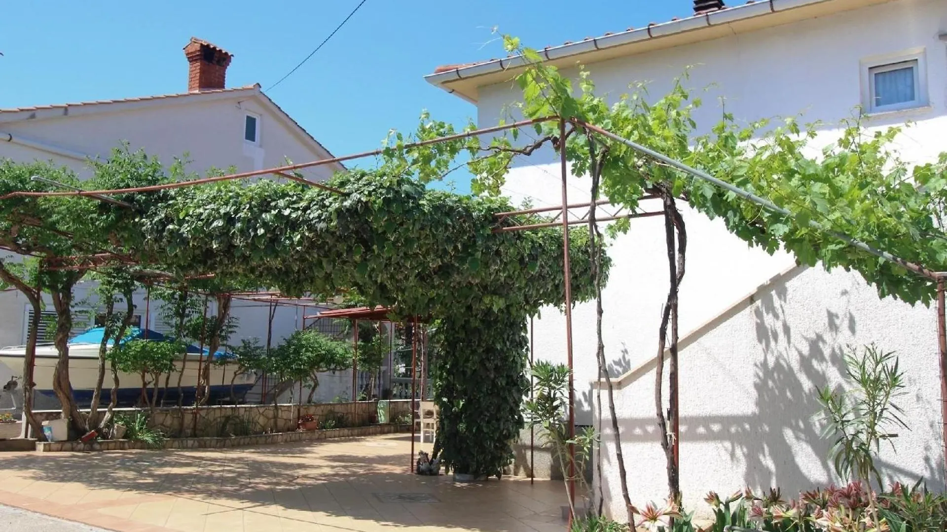 Ferienwohnung Fuer 3 Personen Ca 50 M In Silo, Adriakueste Kroatien Kroatische Inseln - B44380 0*, Silo (Krk) Croatia